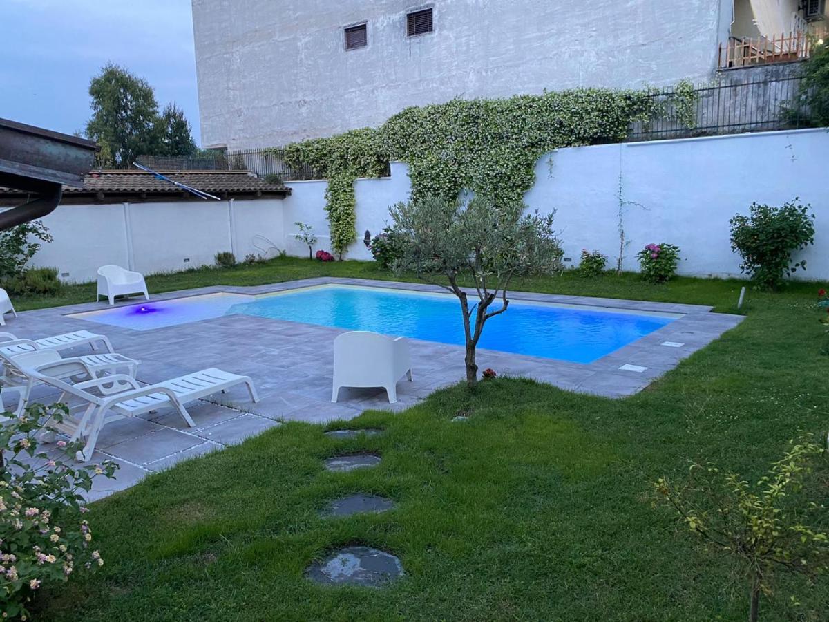 Suite Con Piscina - Vesuvio/Pompei Terzigno Exterior photo