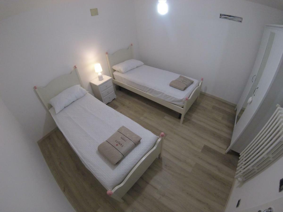 Suite Con Piscina - Vesuvio/Pompei Terzigno Exterior photo